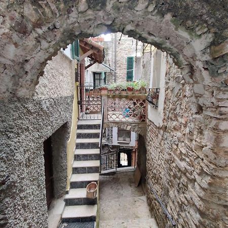 PerinaldoCasa Del Gufoアパートメント エクステリア 写真