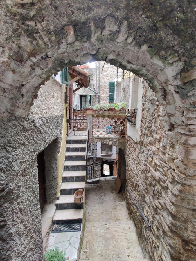 PerinaldoCasa Del Gufoアパートメント エクステリア 写真